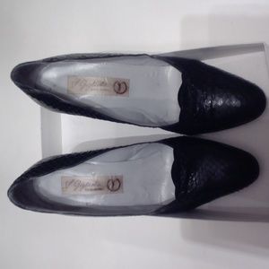 WOMEN'S VINTAGE BLACK SNAKE SKIN HEELED SHOES